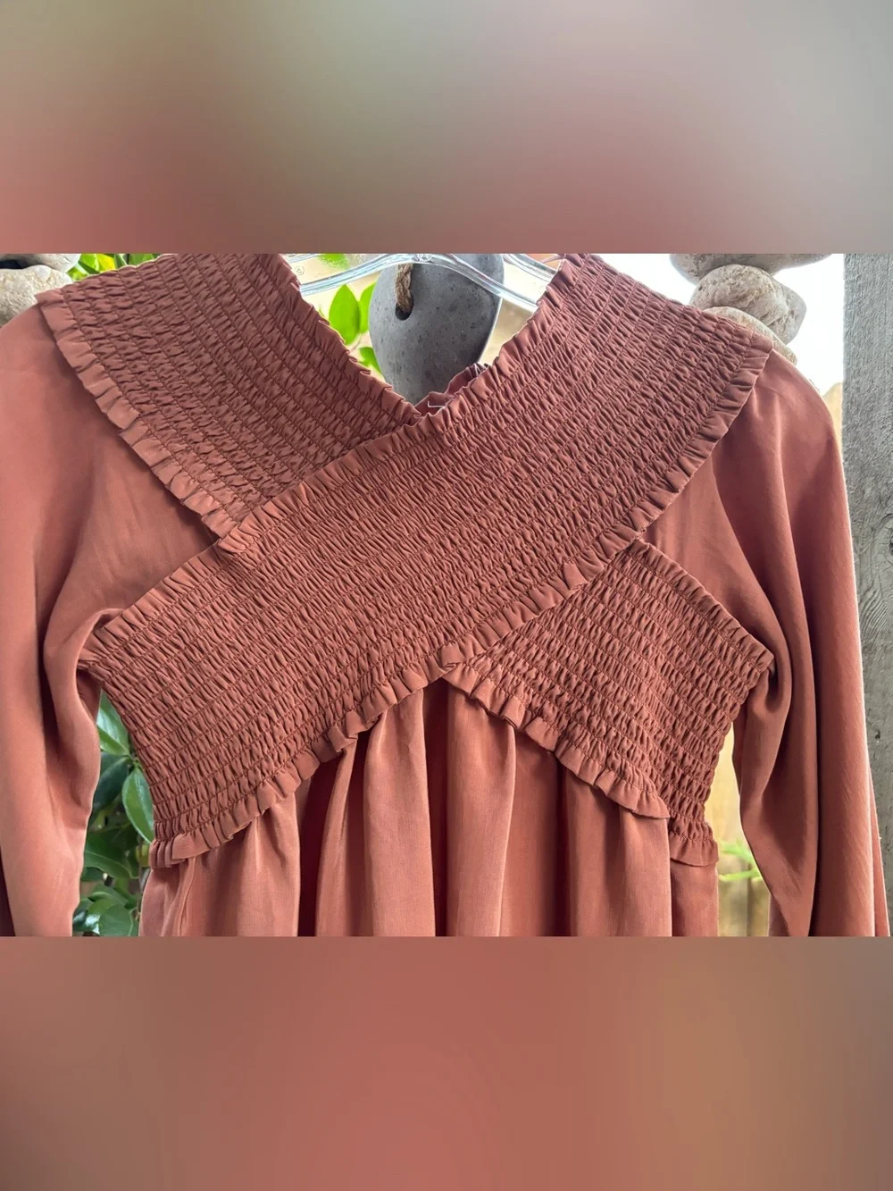 Flawless Smocked Stretch Off the Shoulder NWT 3/4 Sleeve Top size S - Picture 7 of 7